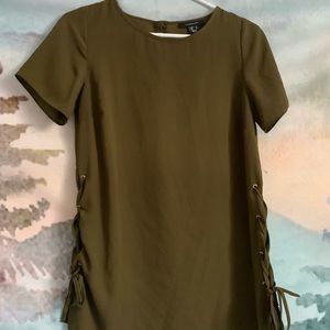 Olive green atmosphere top